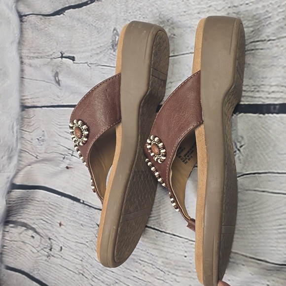 Rialto Beaded Sandal, Size 9M - Picture 9 of 10